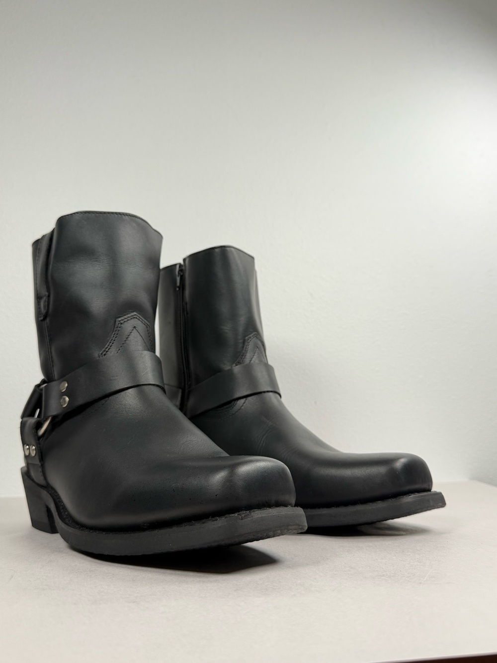 Dingo "Rev Up" Men's Harness Boots Size 12 D Black Leather Zip Biker DI-19090